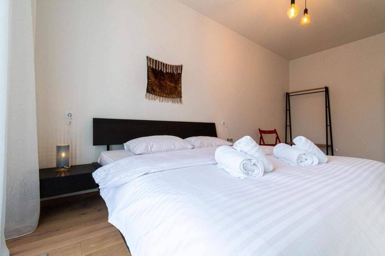 Mirador Bohemian Apt With Views Over Old Town And Tampa Mountain, Near Poiana Брашов Екстериор снимка